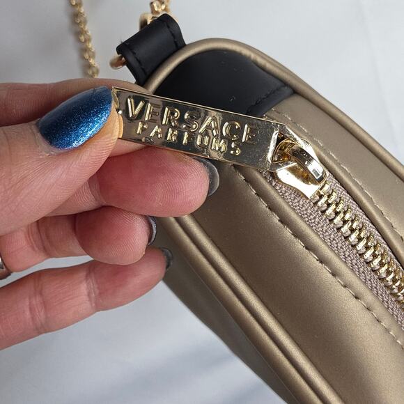 Versace Fragrance Gold Clutch Shoulder Crossbody Sm bag. Purse. Flaw! Used Once - Picture 15 of 16